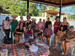 Hidroginástica Álvares Cabral celebra 1 ano com integração e saúde