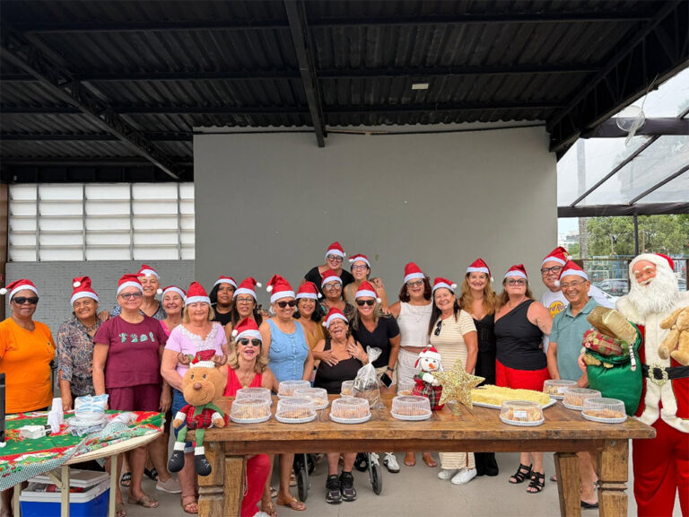 Parceria entre o Clube Álvares Cabral e a Prefeitura de Vitória completa dois anos com sucesso no Projeto de Hidroginástica