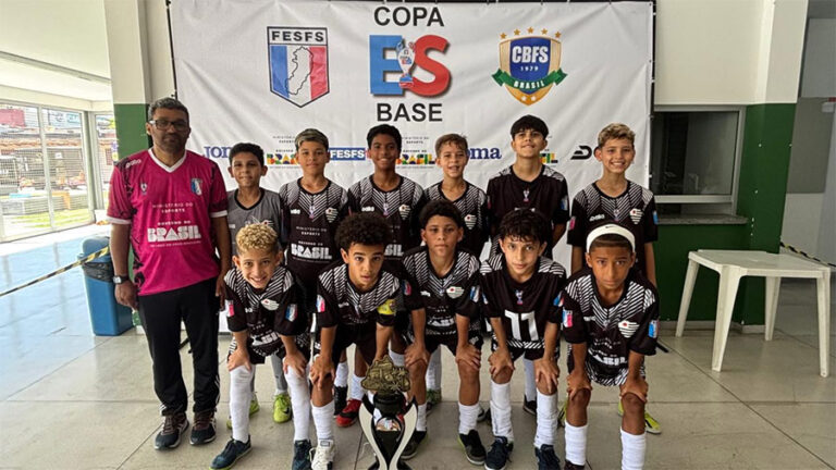 Futsal Sub-11 do Álvares Cabral é campeão da Copa ES 2025