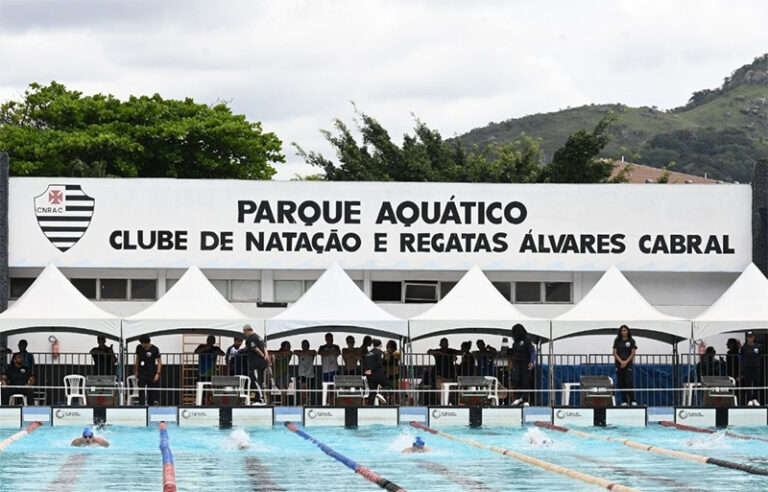 FAC abre a Temporada 2026 com competição na piscina olímpica do Álvares Cabral