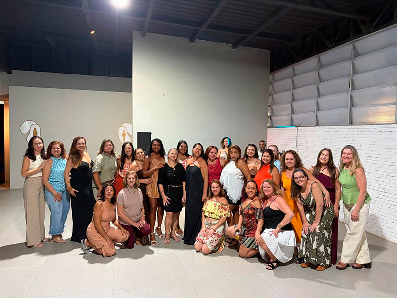 Clube Álvares Cabral celebra aniversariantes da sauna em encontro especial