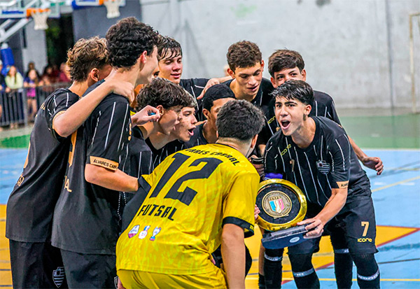 Álvares Cabral conquista de forma invicta o título do Campeonato Metropolitano de Futsal 2026