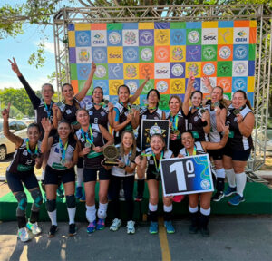 Vôlei Master do Álvares Cabral conquista bicampeonato da Rota Sul-Americana nas categorias 50+ e 55+