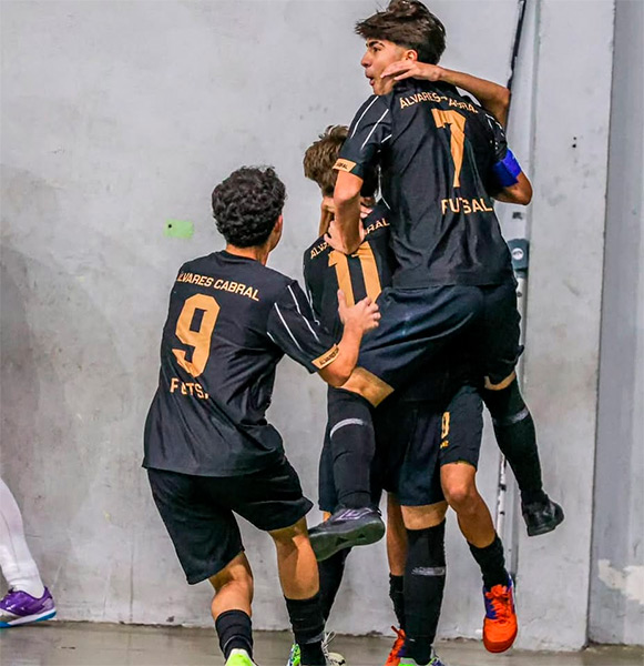 Álvares Cabral goleia o Saldanha da Gama e avança às semifinais do Campeonato Estadual Sub-15 de Futsal