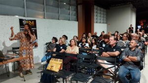 Álvares Cabral promove palestra sobre diversidade e combate ao racismo