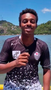 Luiz Carlos, o “Tibúrcio”, celebra sua trajetória no remo e homenageia os 124 anos do Álvares Cabral