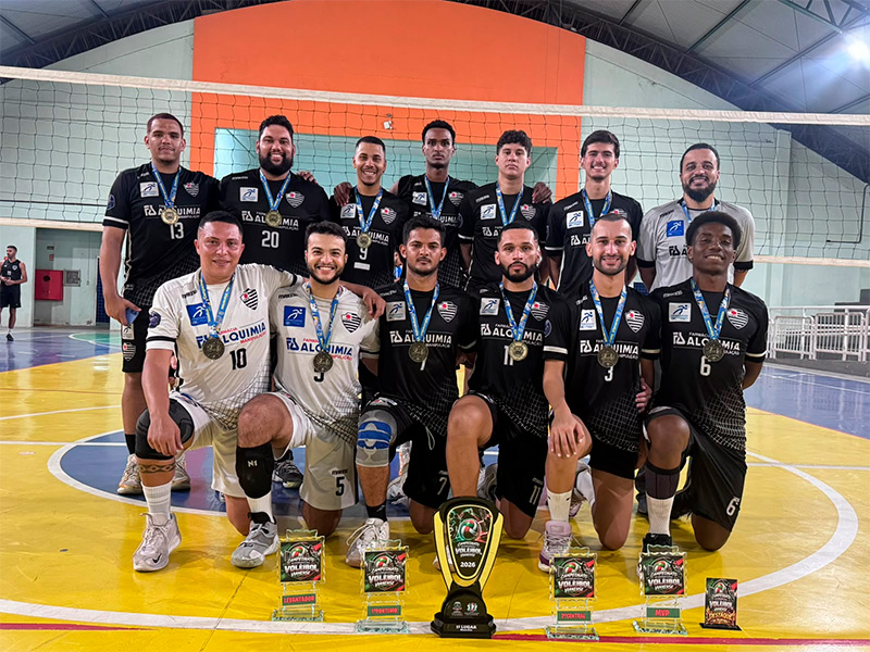 Vôlei adulto masculino do Álvares Cabral é campeão do Intermunicipal Vianense